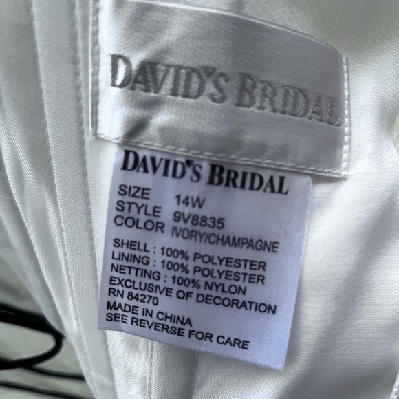 DAVID'S BRIDAL COLLECTION 14W Wedding Dress with Beaded Lace Jacket STYLE#V8835 - Picture 7 of 15